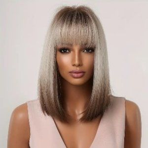 FABULOUS LADIES CHAMPAIGNE BLOND WIG-NWT